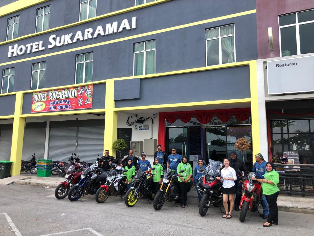 Hotel Sukaramai Kampung Gurun Kültér fotó