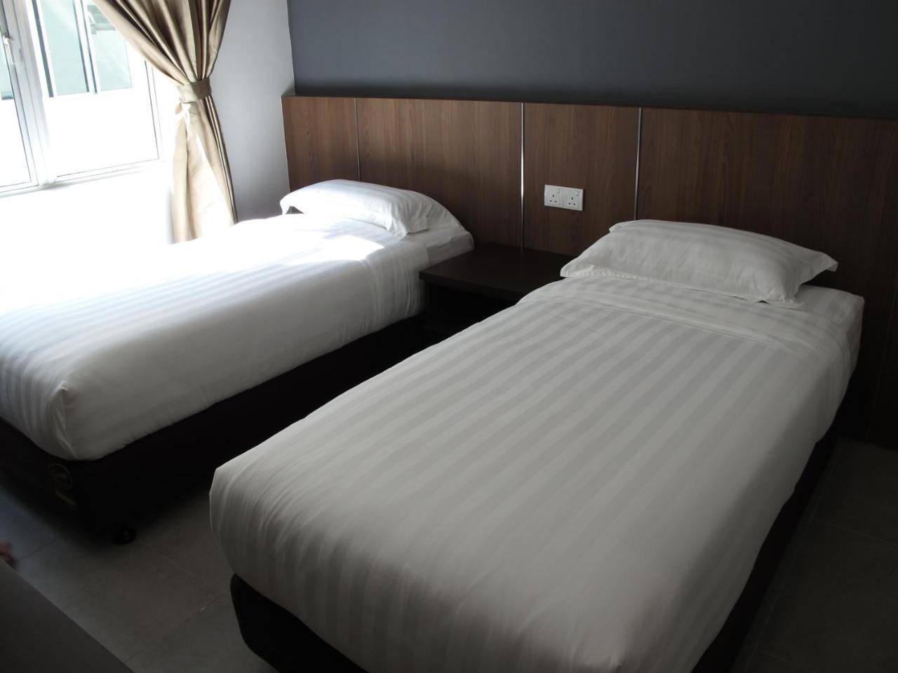 Hotel Sukaramai Kampung Gurun Kültér fotó