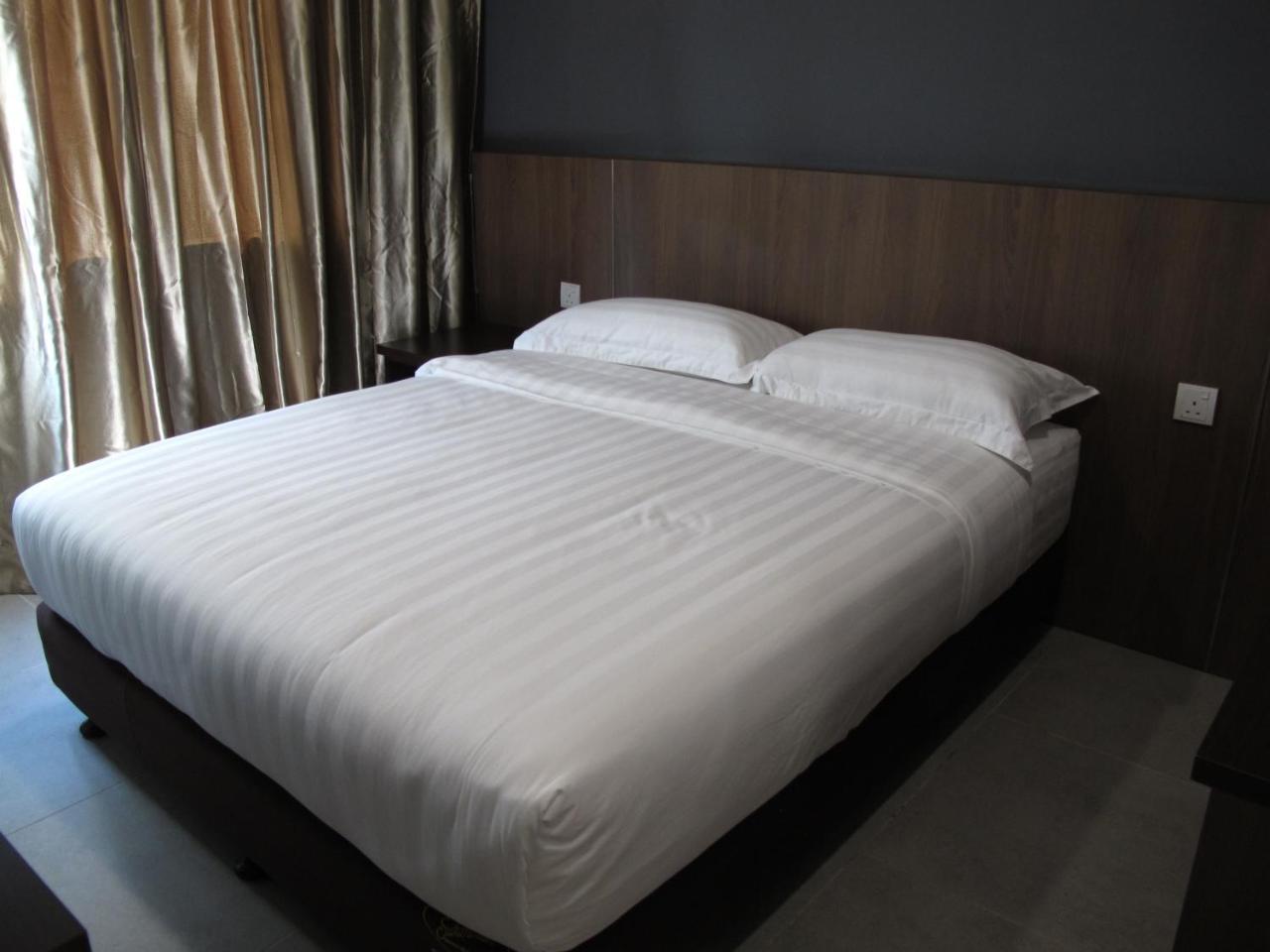 Hotel Sukaramai Kampung Gurun Kültér fotó