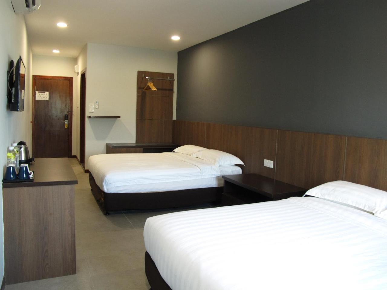 Hotel Sukaramai Kampung Gurun Kültér fotó