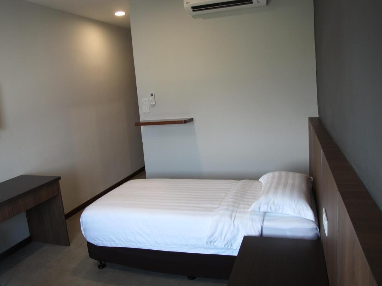 Hotel Sukaramai Kampung Gurun Kültér fotó