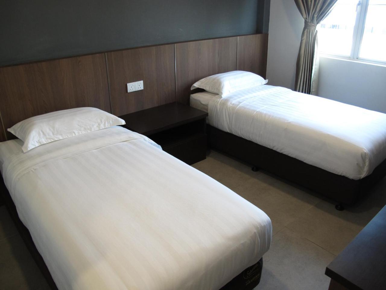 Hotel Sukaramai Kampung Gurun Kültér fotó