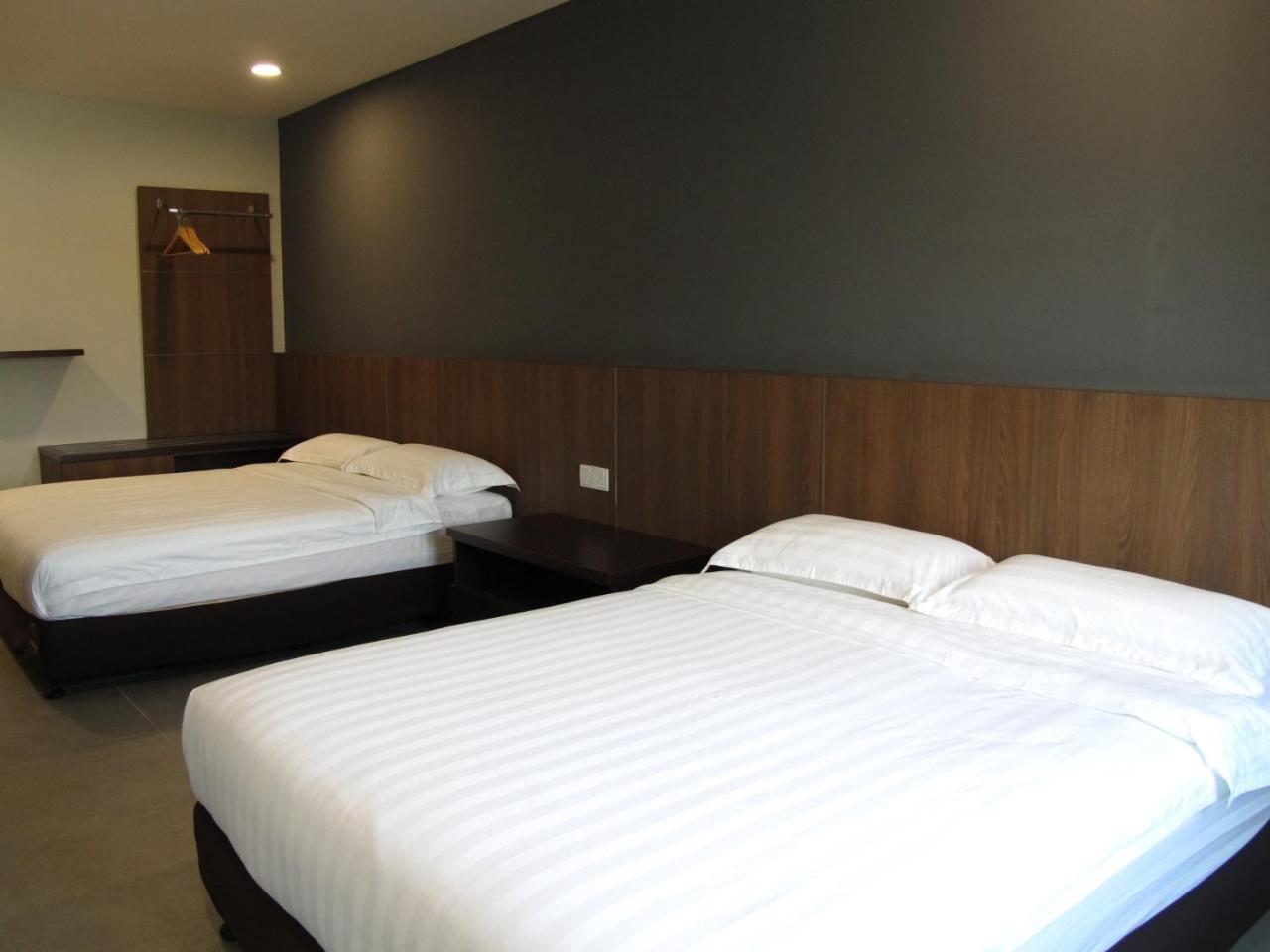 Hotel Sukaramai Kampung Gurun Kültér fotó