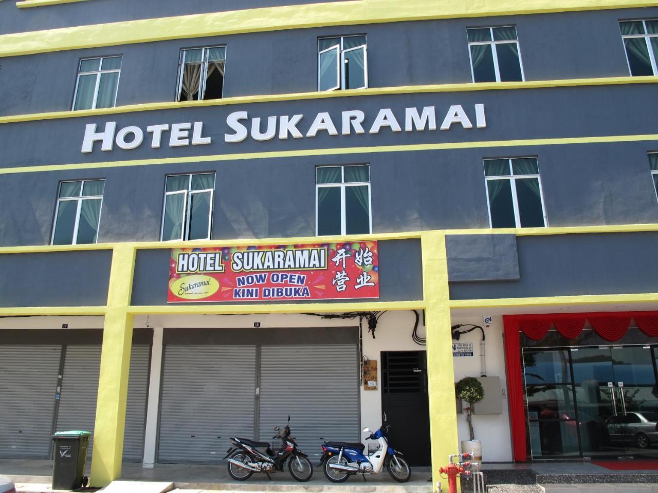 Hotel Sukaramai Kampung Gurun Kültér fotó